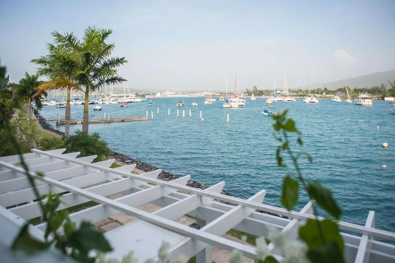 Seawind Beach Apartments Montego Bay 0*,
